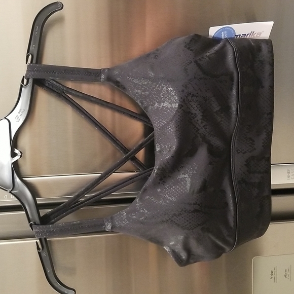 💕MARIKA💕 Black Python Foil Lacey Racerback Sports Bra ~ Animal Print Large NWT - Picture 4 of 10